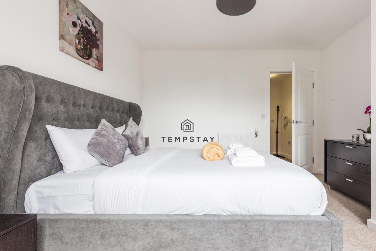 Modern Private Apartment -Balcony-Tube Station Londra Dış mekan fotoğraf