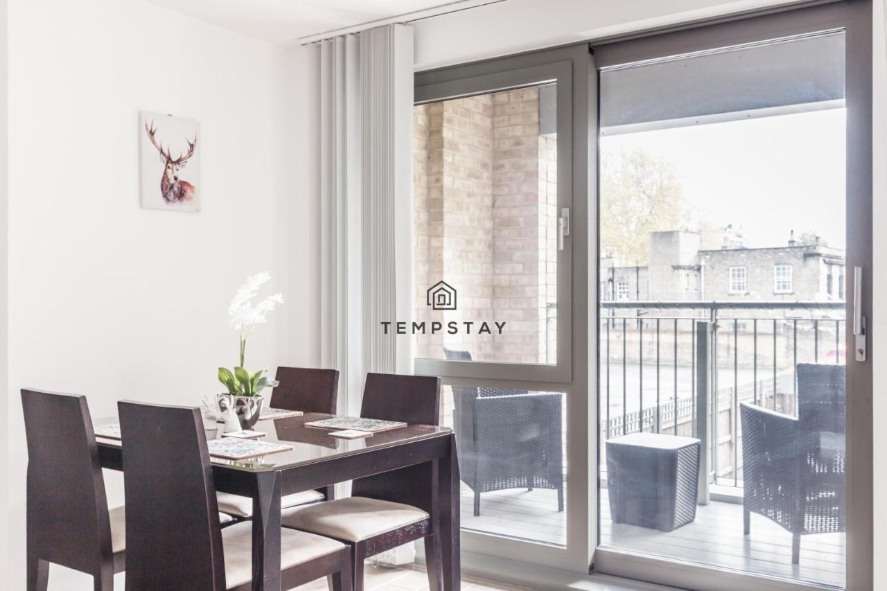 Modern Private Apartment -Balcony-Tube Station Londra Dış mekan fotoğraf